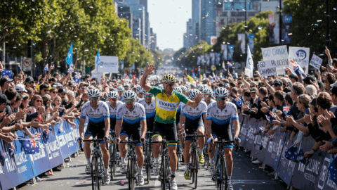 Cadel Evans honored in Melbourne