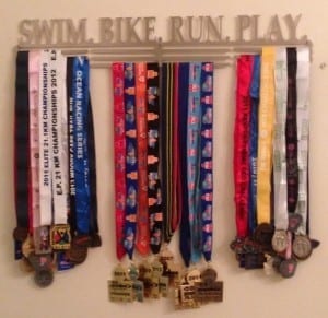 sa-medal-hangers-triathlon-play-hp2